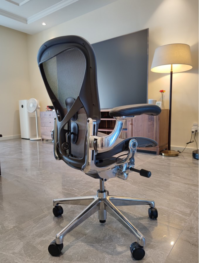 Herman Miller Aeron Chair - Mineral Polished Aluminium base/frame (1 Year Warranty)