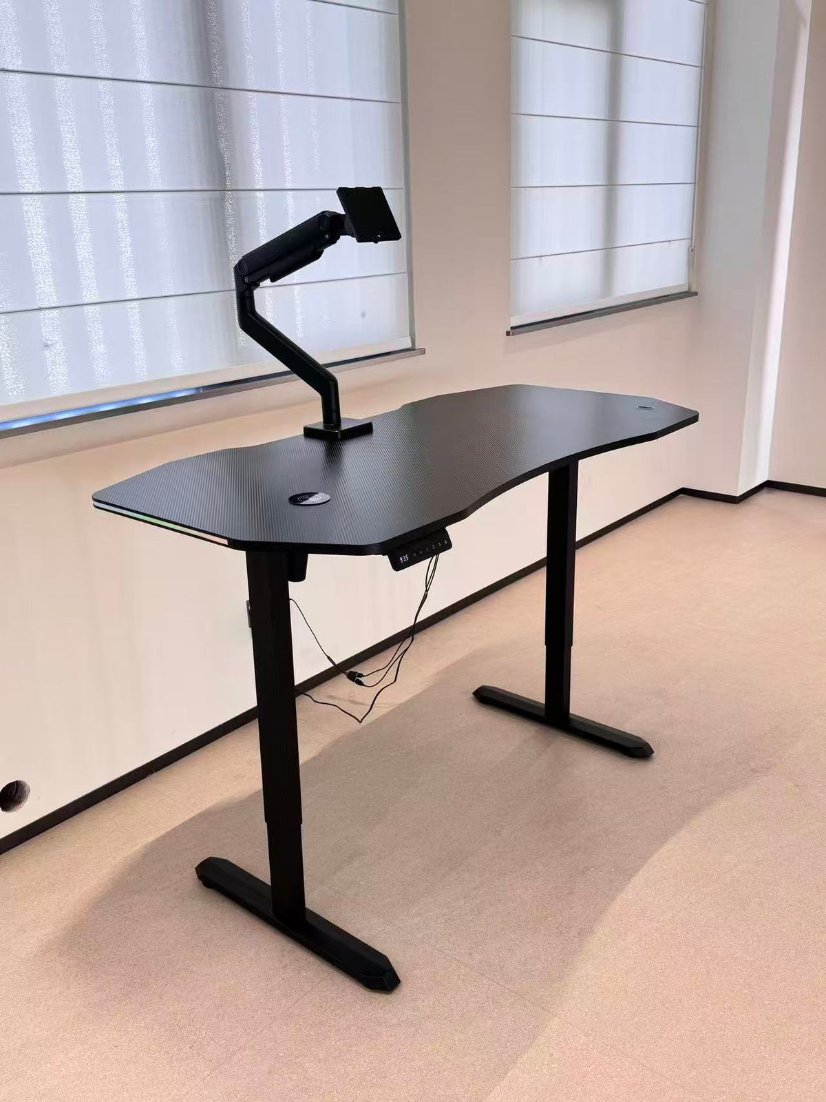 Aussie Chair Gaming Sit-Stand Desk
