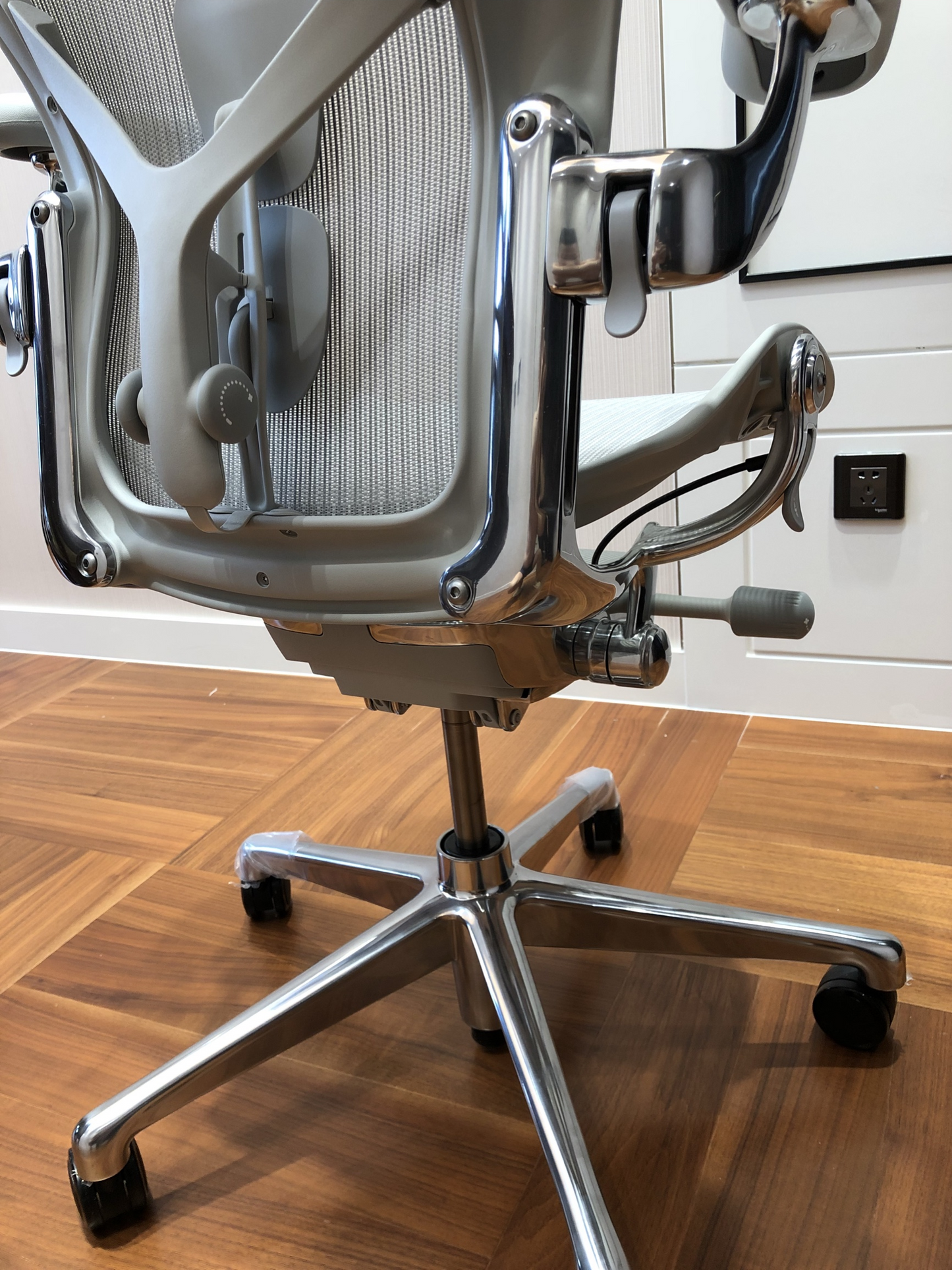 Herman Miller Aeron Chair - Mineral Polished Aluminium base/frame (1 Year Warranty)
