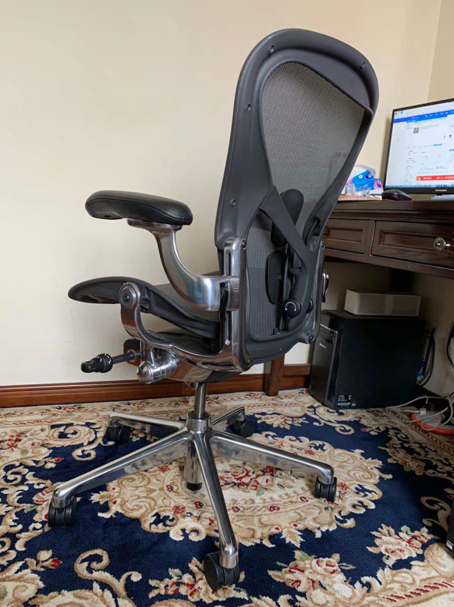 Herman Miller Aeron Chair - Mineral Polished Aluminium base/frame (1 Year Warranty)