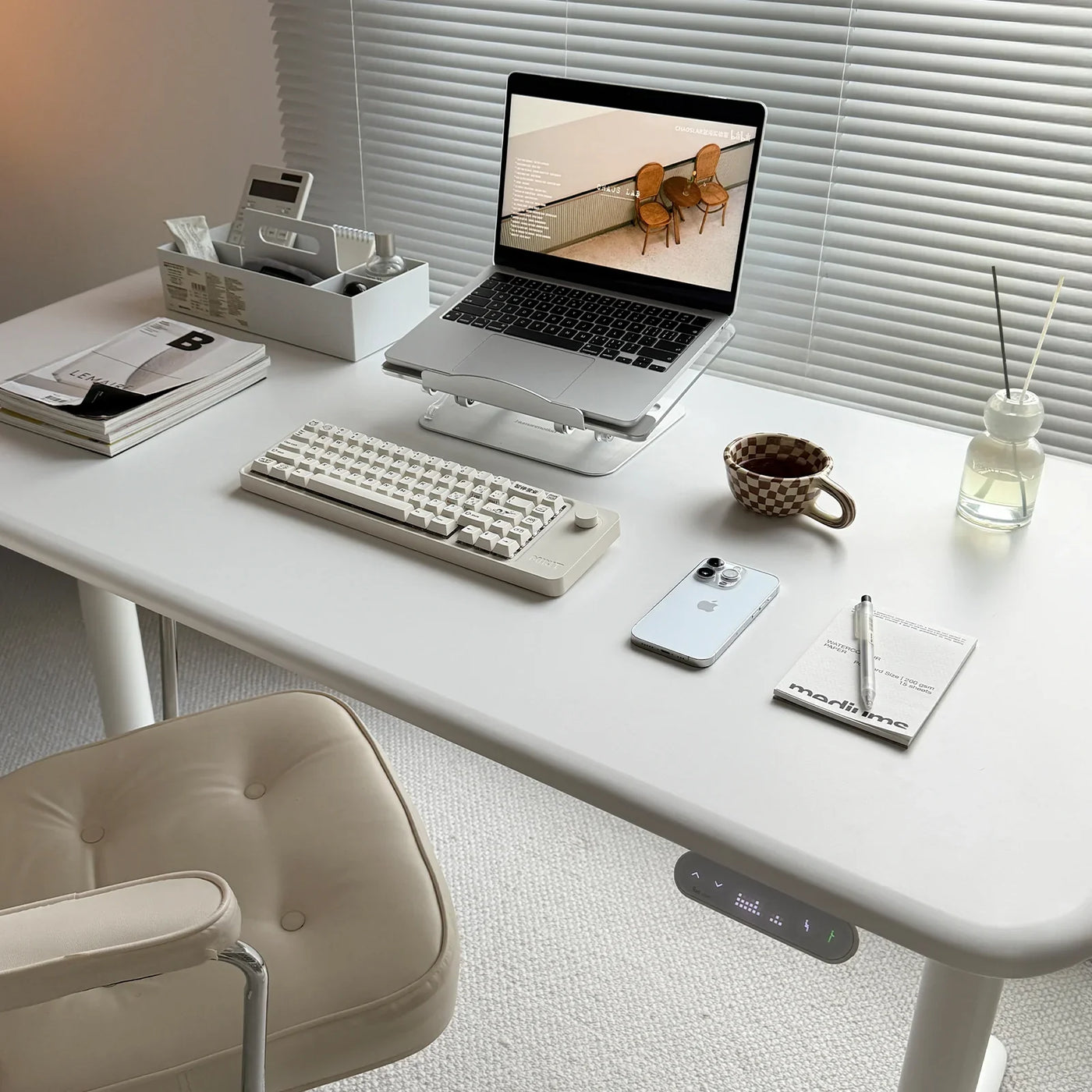 9am Atom Smart Standing Desk — feature 3