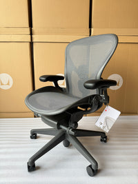 Herman Miller Aeron Chair - Graphite (12 Year Warranty)
